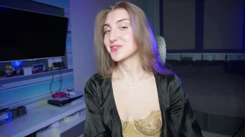 Snapshot of cassiablade1 chatting on 10.05.25 Seductress Cassia FINDOM AND SADISM NO NUDE online show from 10.05.25