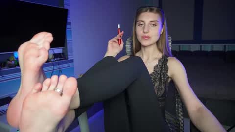 Snapshot of cassiablade1 chatting on 11.18.25 Seductress Cassia FINDOM AND SADISM NO NUDE online show from 11.18.25