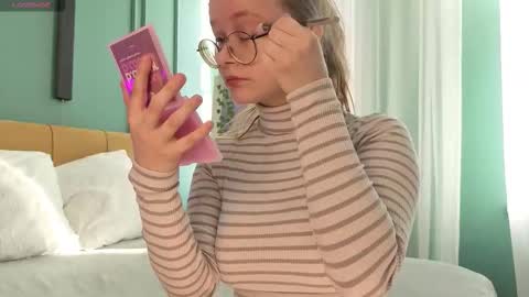 assie online show from 10.18.25