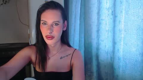 Snapshot of cassiemich chatting on 05.07.26 Cassie online show from 05.07.26