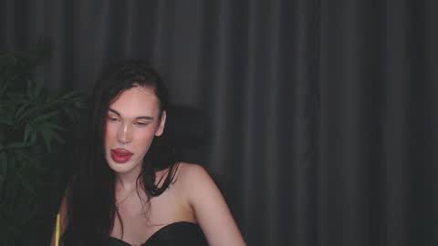 Snapshot of cassiemich chatting on 05.21.26 Cassie online show from 05.21.26