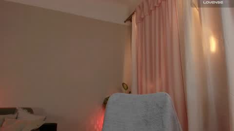 Snapshot of cassisland chatting on 12.14.24  cassandra  online show from 12.14.24
