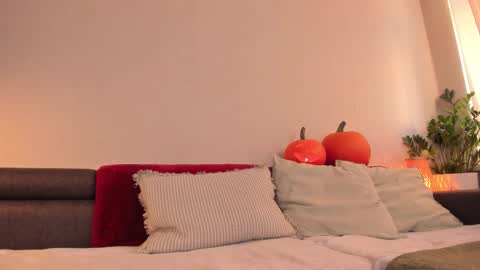  cassandra  online show from 10.29.25