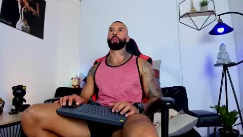 Snapshot of casticatheking chatting on 01.11.25 Matheo Brown online show from 01.11.25