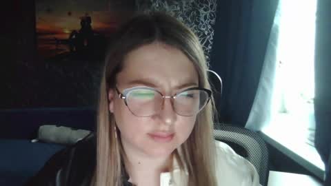 Snapshot of casual__vibes chatting on 04.08.26 casual__vibes online show from 04.08.26