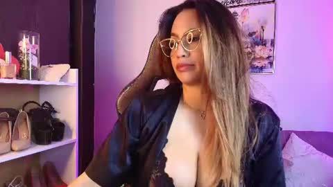 Snapshot of cata_alvarezz chatting on 07.07.26 catalina online show from 07.07.26