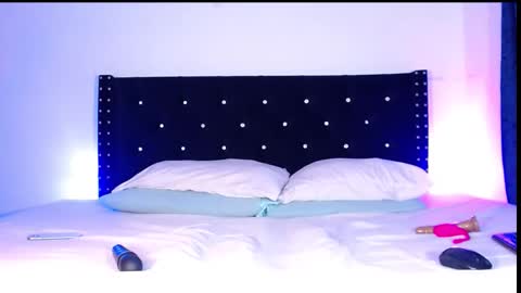 online time Colombia  1130 am  630 pm online show from 02.27.26