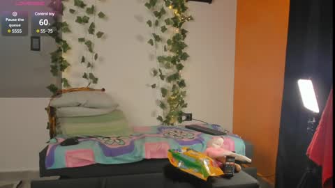 Snapshot of cataleya19__ chatting on 01.25.25 cataleya19__ online show from 01.25.25