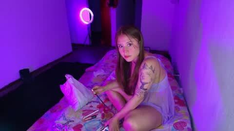 Snapshot of cataleya_cat3 chatting on 05.11.26 Fabi online show from 05.11.26