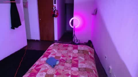 Snapshot of cataleya_cat3 chatting on 05.18.26 Fabi online show from 05.18.26