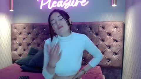 cataleyadamourx online show from 12.16.25