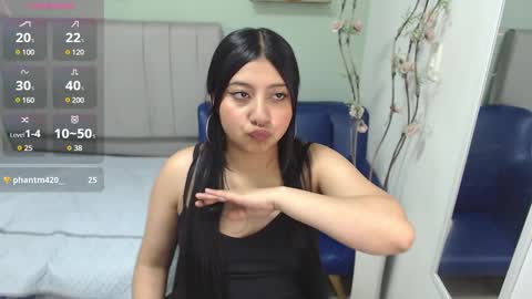 Snapshot of catalina_venus chatting on 12.04.24 Catalina online show from 12.04.24