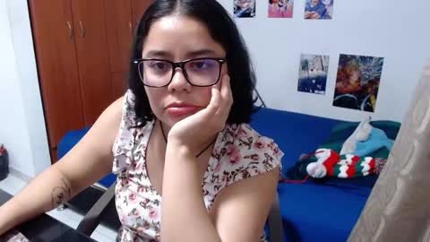 catalinaa_lovee online show from 09.16.25