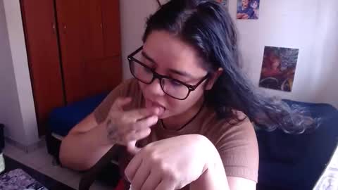catalinaa_lovee online show from 09.25.25