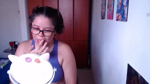 catalinaa_lovee online show from 10.23.25