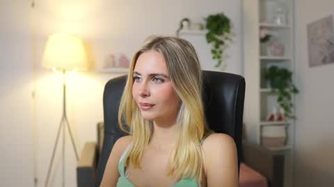 catecrago  online show from 11.11.25