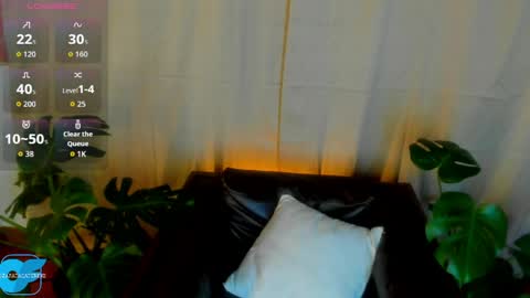 Snapshot of caterinezapataa chatting on 04.28.26 Caterine Zapata online show from 04.28.26