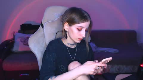 Snapshot of cath_dysphoria_ chatting on 03.05.25 CATH online show from 03.05.25