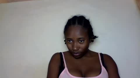 cathia_bella online show from 07.08.26
