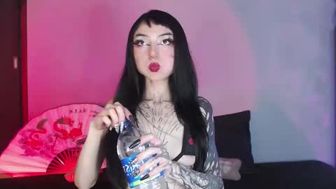 Snapshot of cati_petite chatting on 12.22.24 Cati help me reach my goal of 100 thumbs up again 3 online show from 12.22.24