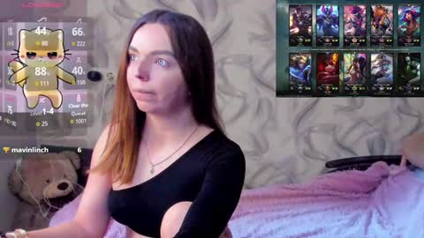 .  .  online show from 09.15.25