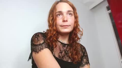 Snapshot of catnessa_ chatting on 12.24.24 Catalina Restrepo online show from 12.24.24