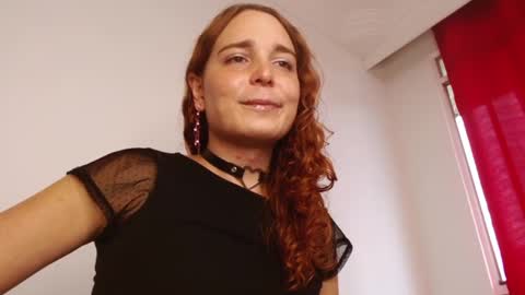 Snapshot of catnessa_ chatting on 12.27.24 Catalina Restrepo online show from 12.27.24