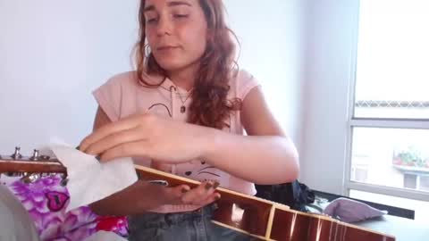 Snapshot of catnessa_ chatting on 02.19.25 Catalina Restrepo online show from 02.19.25