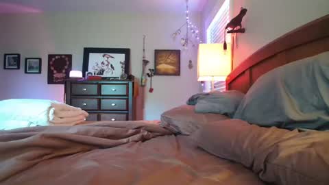 some call me djcatnips some call me CC but i love it when you call me miss catnips  online show from 07.28.26
