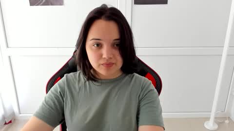 Snapshot of catrine_cute chatting on 05.19.26 Catrine online show from 05.19.26