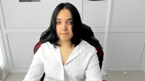 Snapshot of catrine_cute chatting on 05.26.26 Catrine online show from 05.26.26