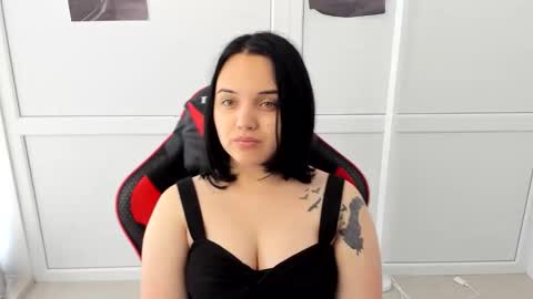 Snapshot of catrine_cute chatting on 05.28.26 Catrine online show from 05.28.26