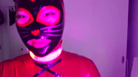 CatTailLove online show from 03.05.25