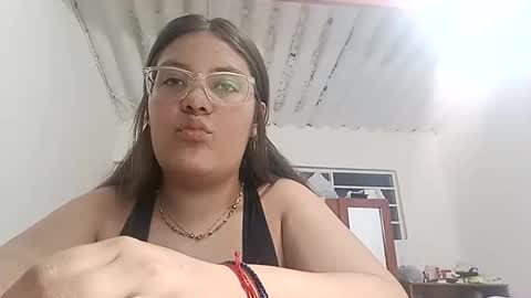 Snapshot of cattigoon chatting on 04.15.26 cattigoon online show from 04.15.26