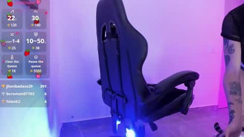 Snapshot of cattnamy chatting on 01.30.25 CattNamy online show from 01.30.25