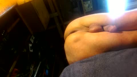 Snapshot of caughtnaked chatting on 01.11.25 caughtnaked online show from 01.11.25