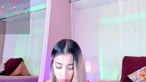 Snapshot of cayetanamiles chatting on 11.08.25 cayetanamiles online show from 11.08.25