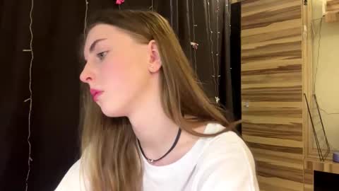 Polly online show from 03.02.26