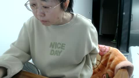 Snapshot of cbz112233 chatting on 02.09.25 ANNYANNY online show from 02.09.25