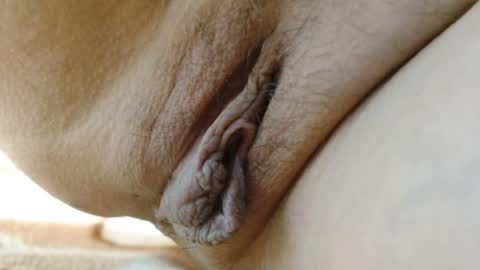 Snapshot of cbz112233 chatting on 04.05.26 ANNYANNY online show from 04.05.26