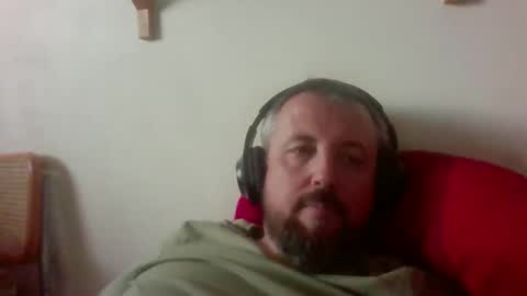 Snapshot of cebcool chatting on 11.16.25 Sb online show from 11.16.25