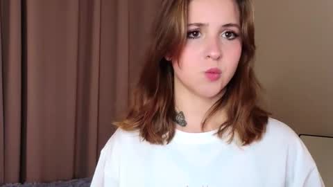 Lina  online show from 02.22.26