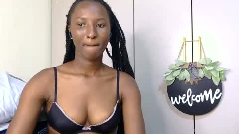 cee_queen online show from 07.18.26