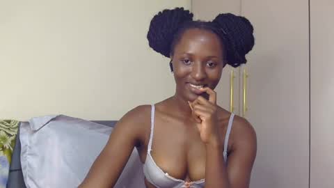 cee_queen online show from 07.21.26