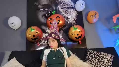 Sara online show from 10.24.25