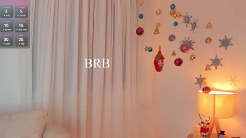 Snapshot of celia_dubois chatting on 12.12.24 Ari online show from 12.12.24
