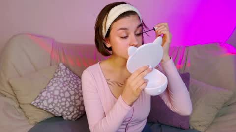 Snapshot of celine_dionn chatting on 05.22.26 Celine online show from 05.22.26