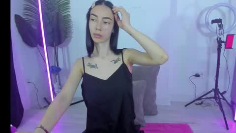 Celine Roxelle online show from 11.10.25