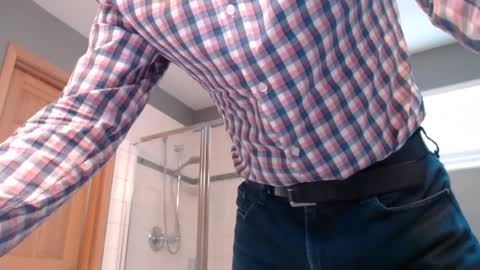 Snapshot of centerfield24 chatting on 03.01.25 Centerfield online show from 03.01.25