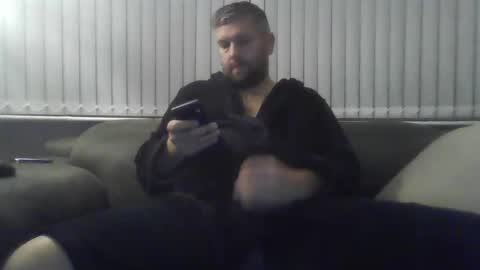 ch33ky85 online show from 01.12.25